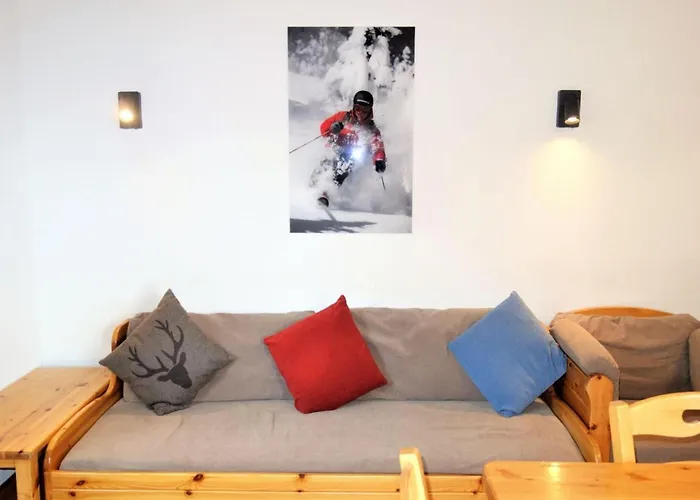 Flat In With Ski-in Ski-out Access *