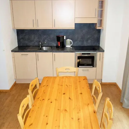 Flat In With Ski-in Ski-out Access Apartment *