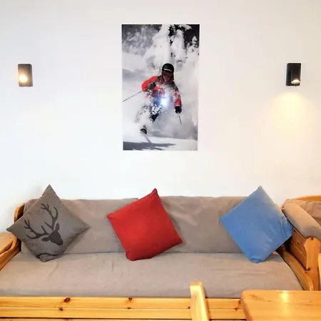 Flat In With Ski-in Ski-out Access *