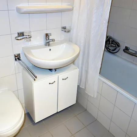 Flat In With Ski-in Ski-out Access Apartamento *